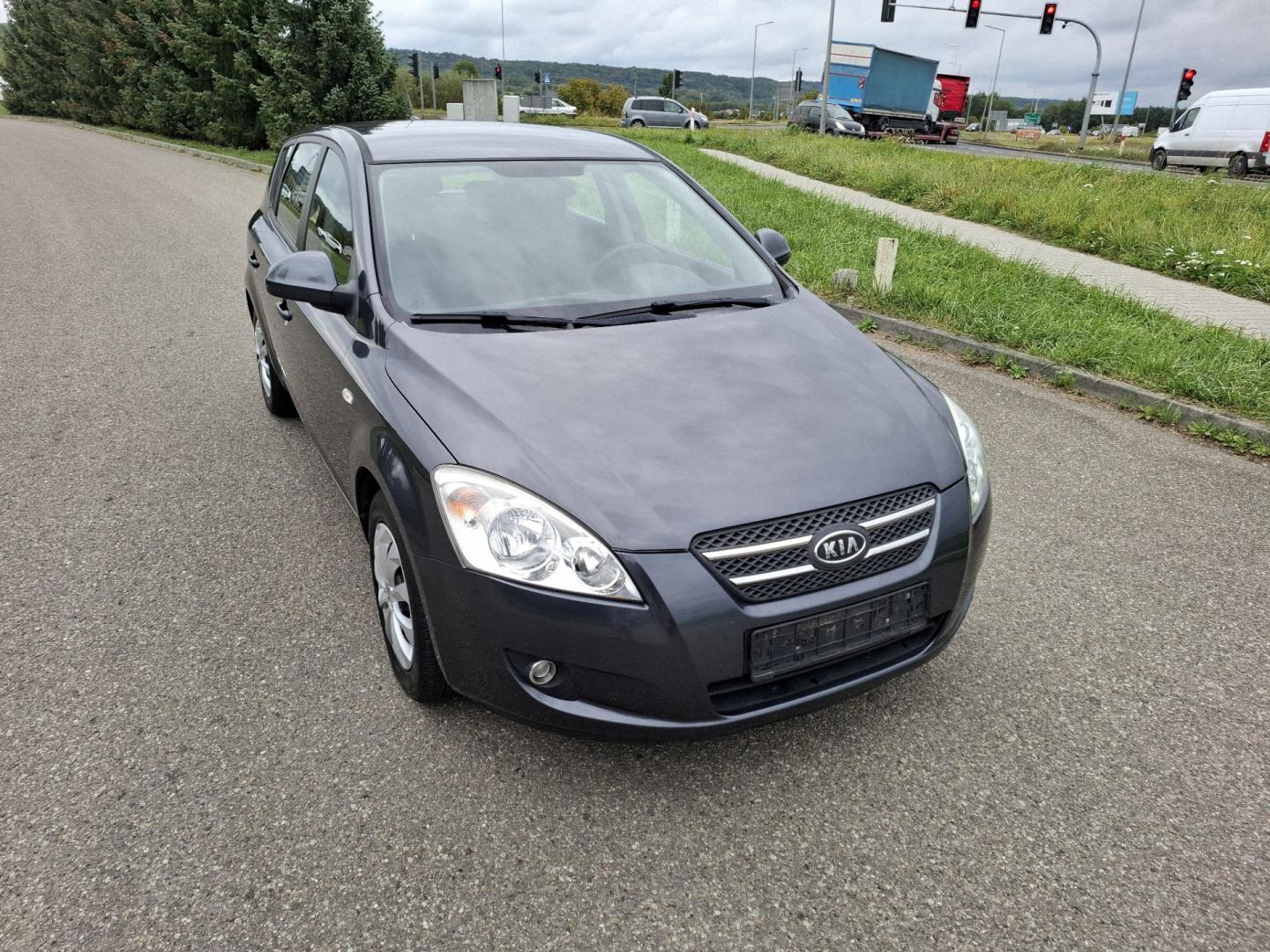 KIA Ceed 1.4 Benzyna 109KM 2008r Klima Nowy Rozrząd