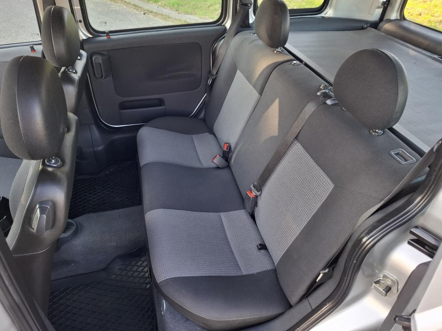 Opel Combo 1.6 Benzyna 94KM 2008r Osobowy Klima Hak
