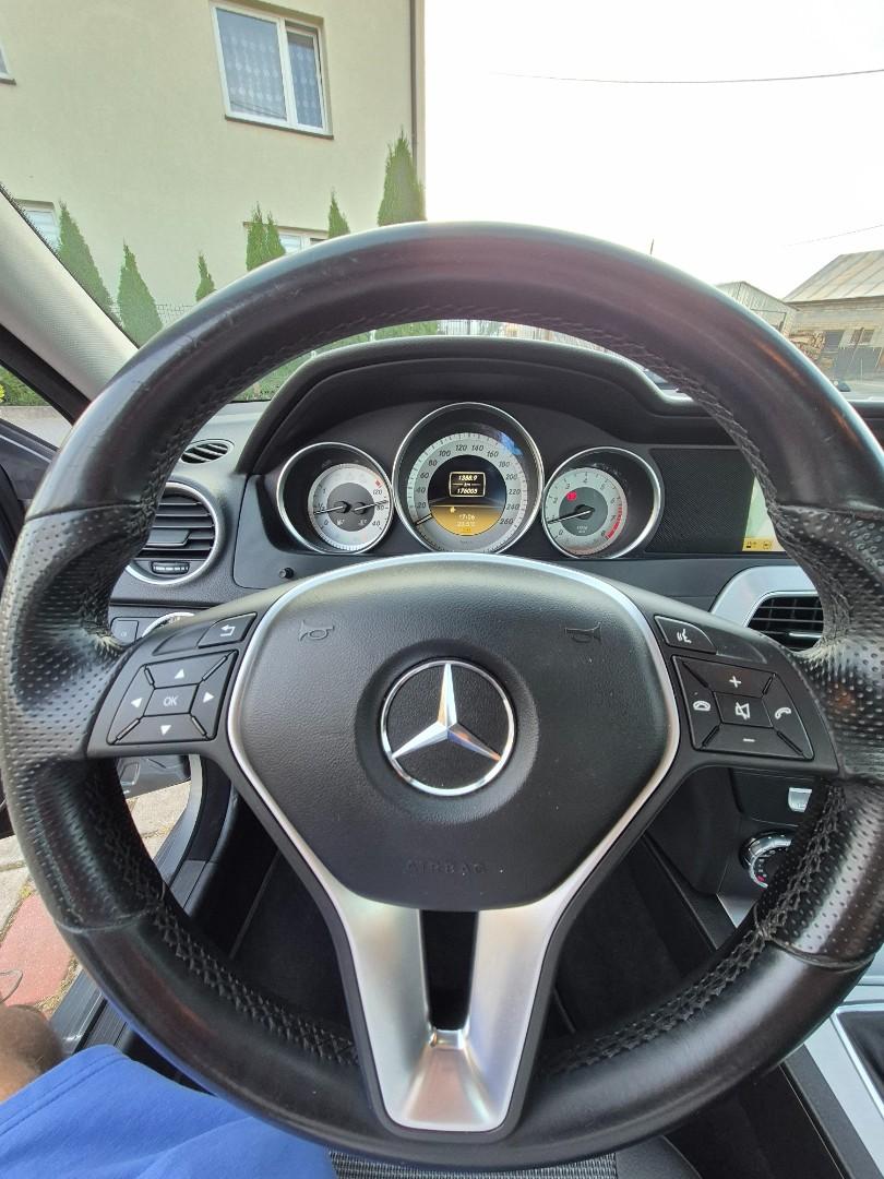 Do sprzedania Mercedes C klasa W204 1.8 benzyna