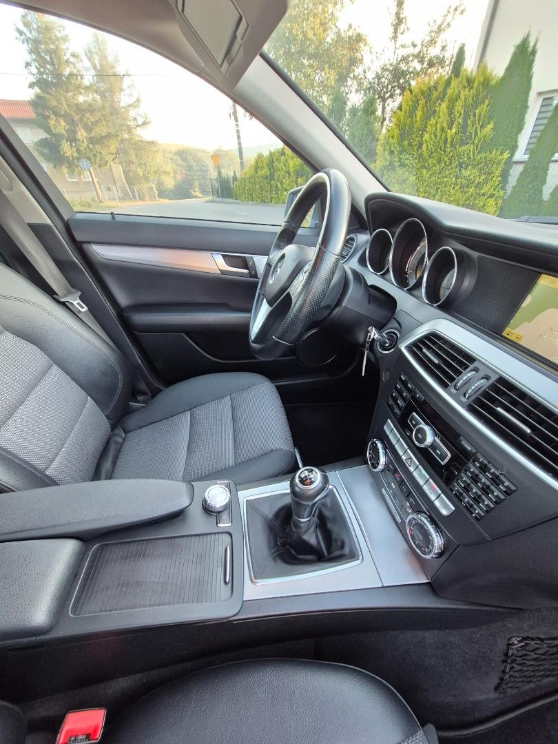 Do sprzedania Mercedes C klasa W204 1.8 benzyna