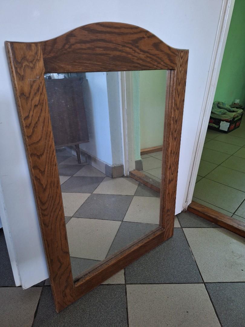 Lustro w dębowej oprawie