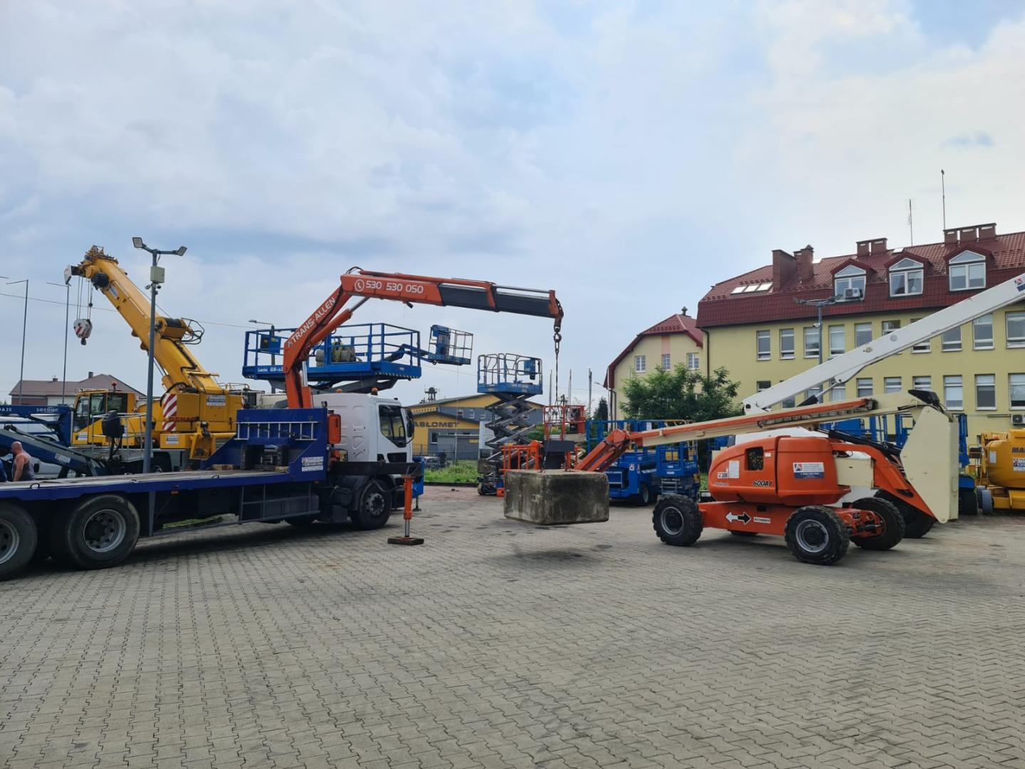 Transport niskopodwoziowy Jasło Niskopodwozie Podczołgówka Jasło