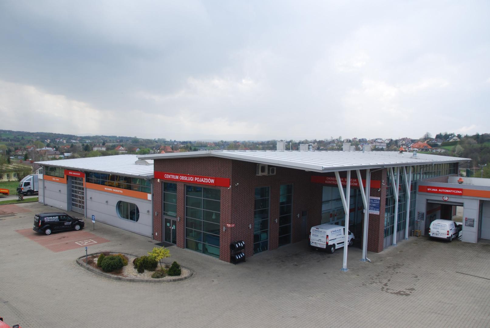 Praca dla Mechanika przy serwisie pojazdów ciężarowych i maszyn
