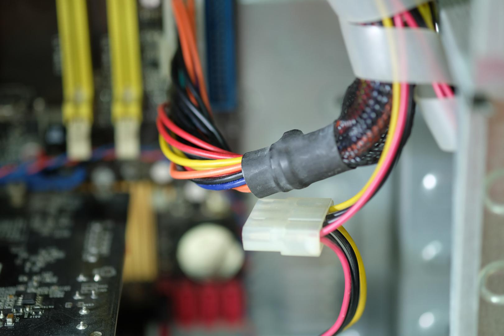 Praca dla Automatyka Elektryka Przemysłowego lub Pomocnika Automatyka
