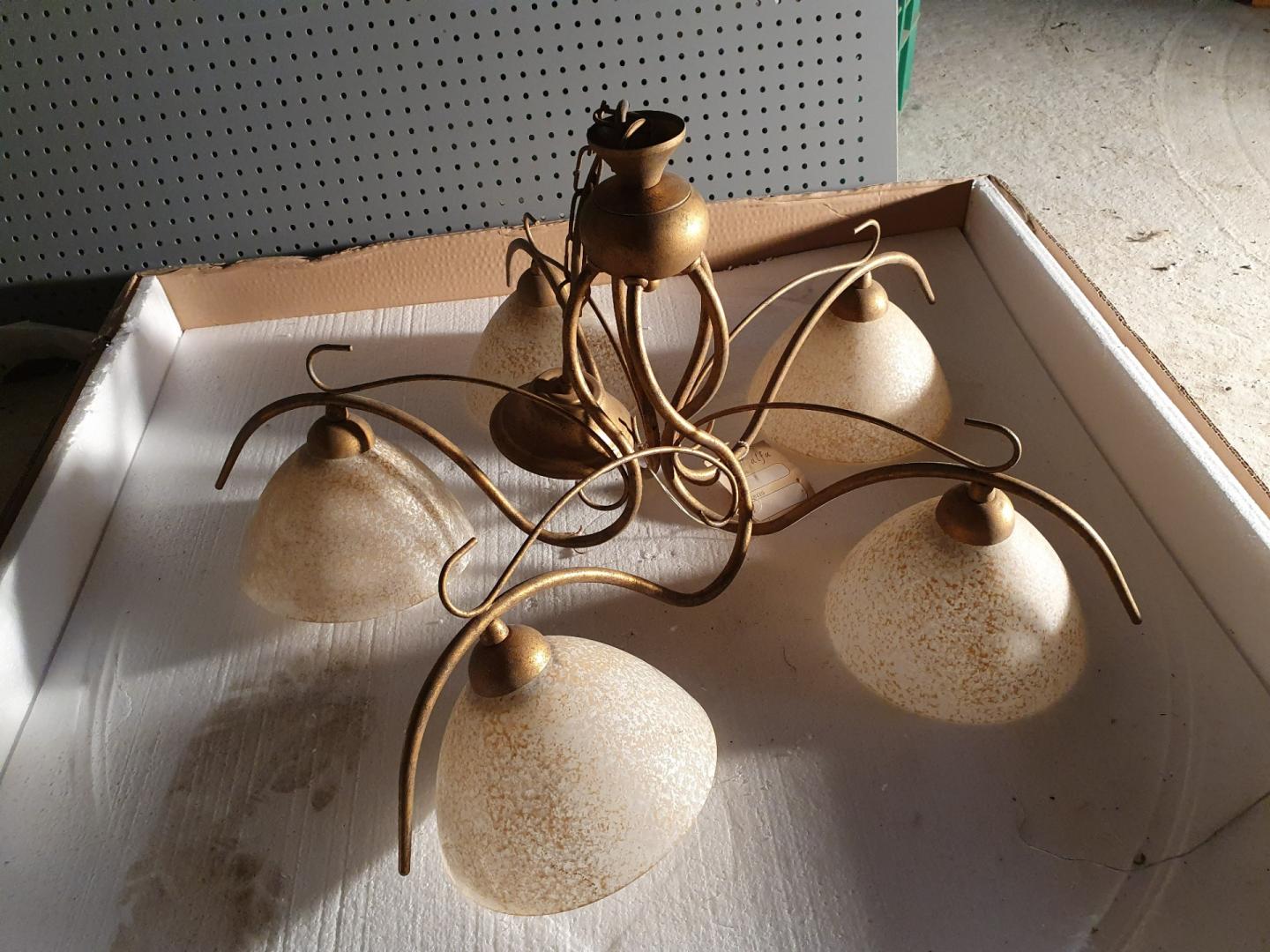 Lampa irena