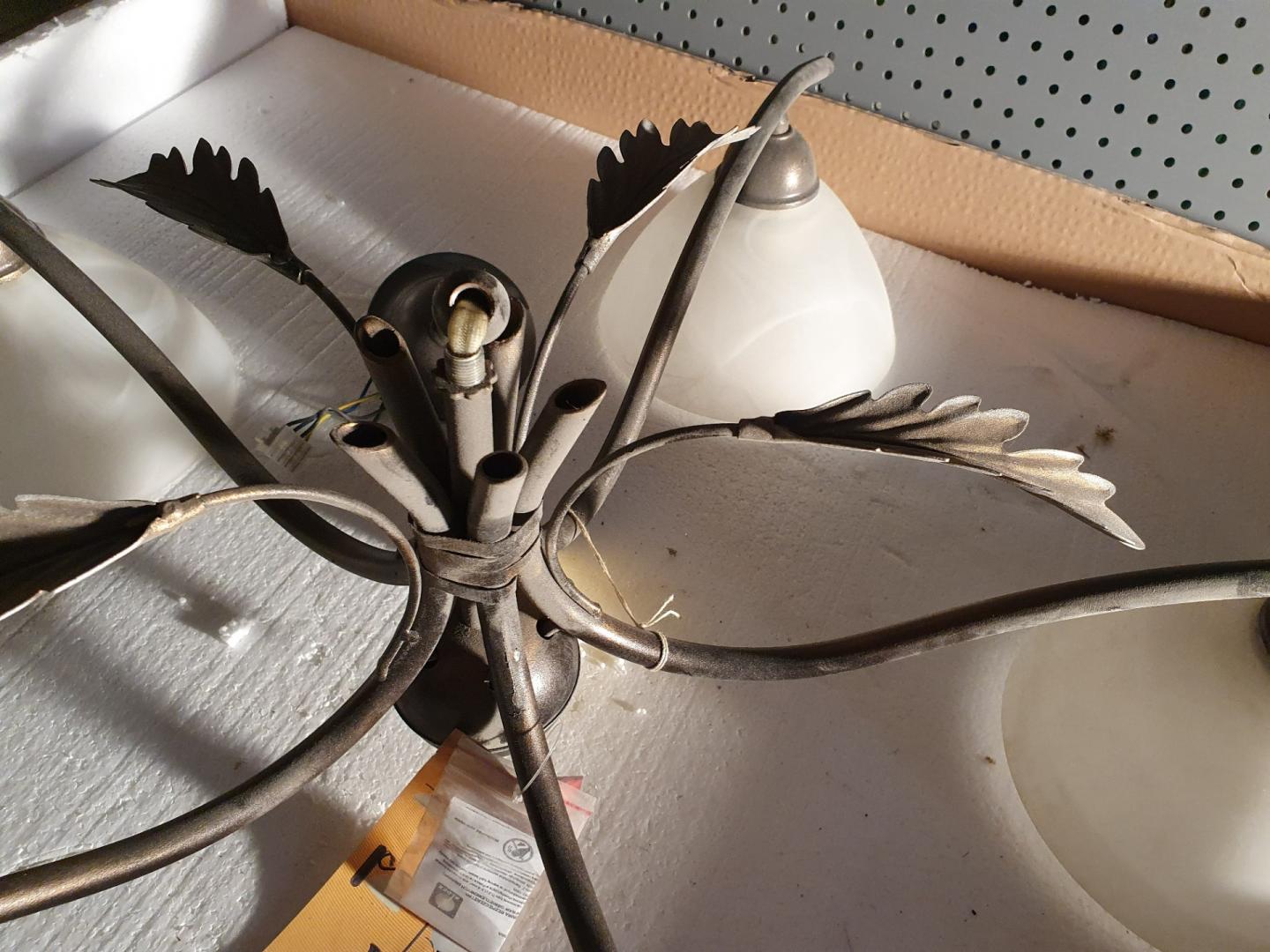 Lampa Tom