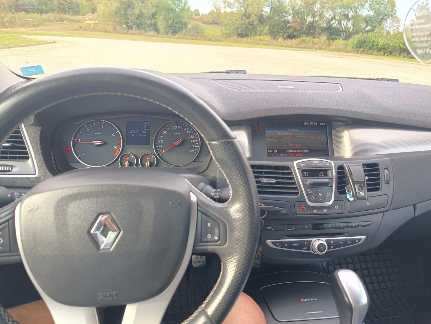 Renault Laguna 2.0 dCi 173Km 4Control