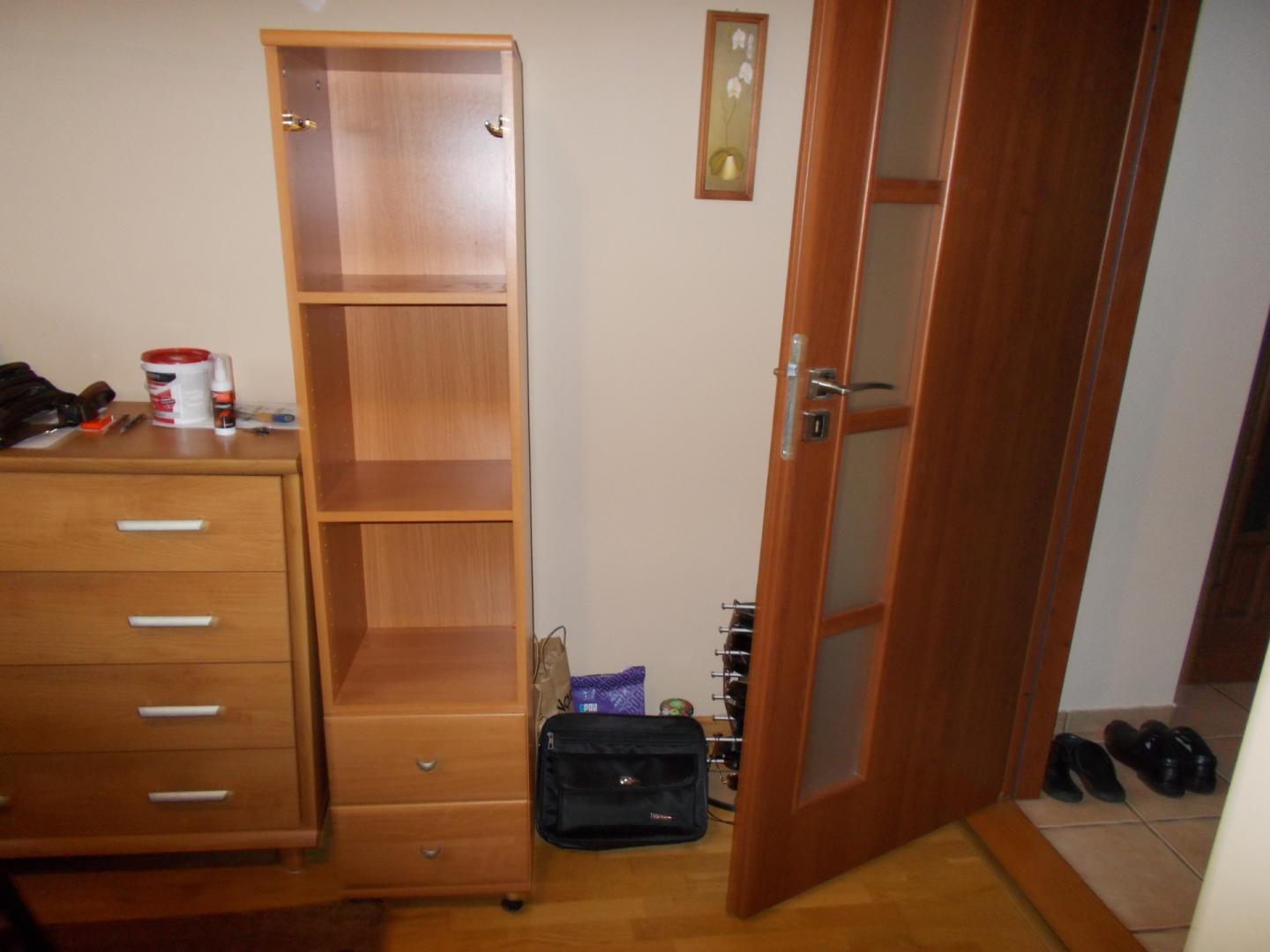 szafka stojąca
