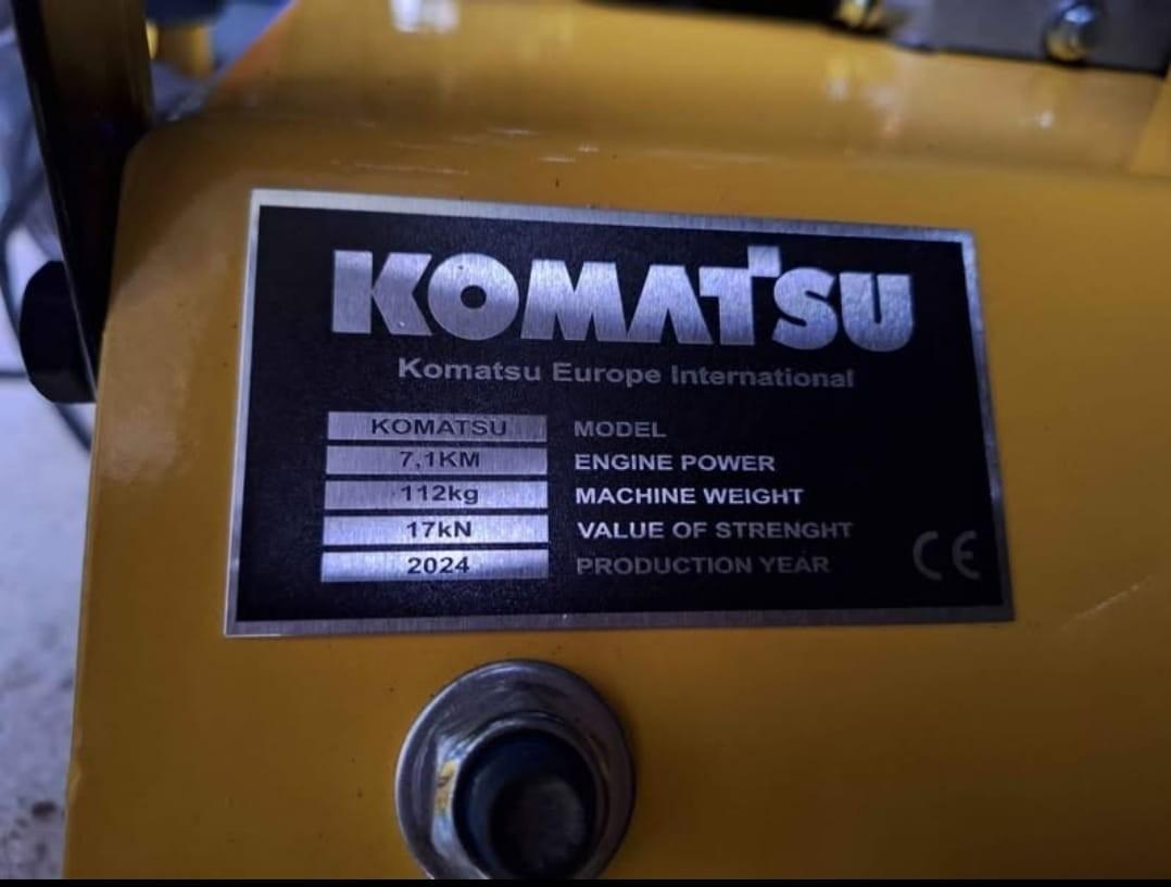 Komatsu Zagęszczarka