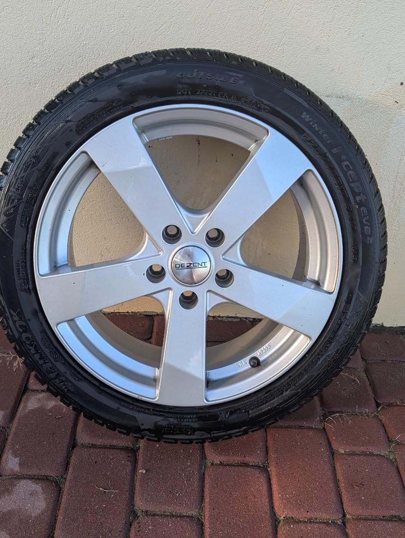 Sprzedam felgi aluminiowe Dezent 17 z oponą zimową