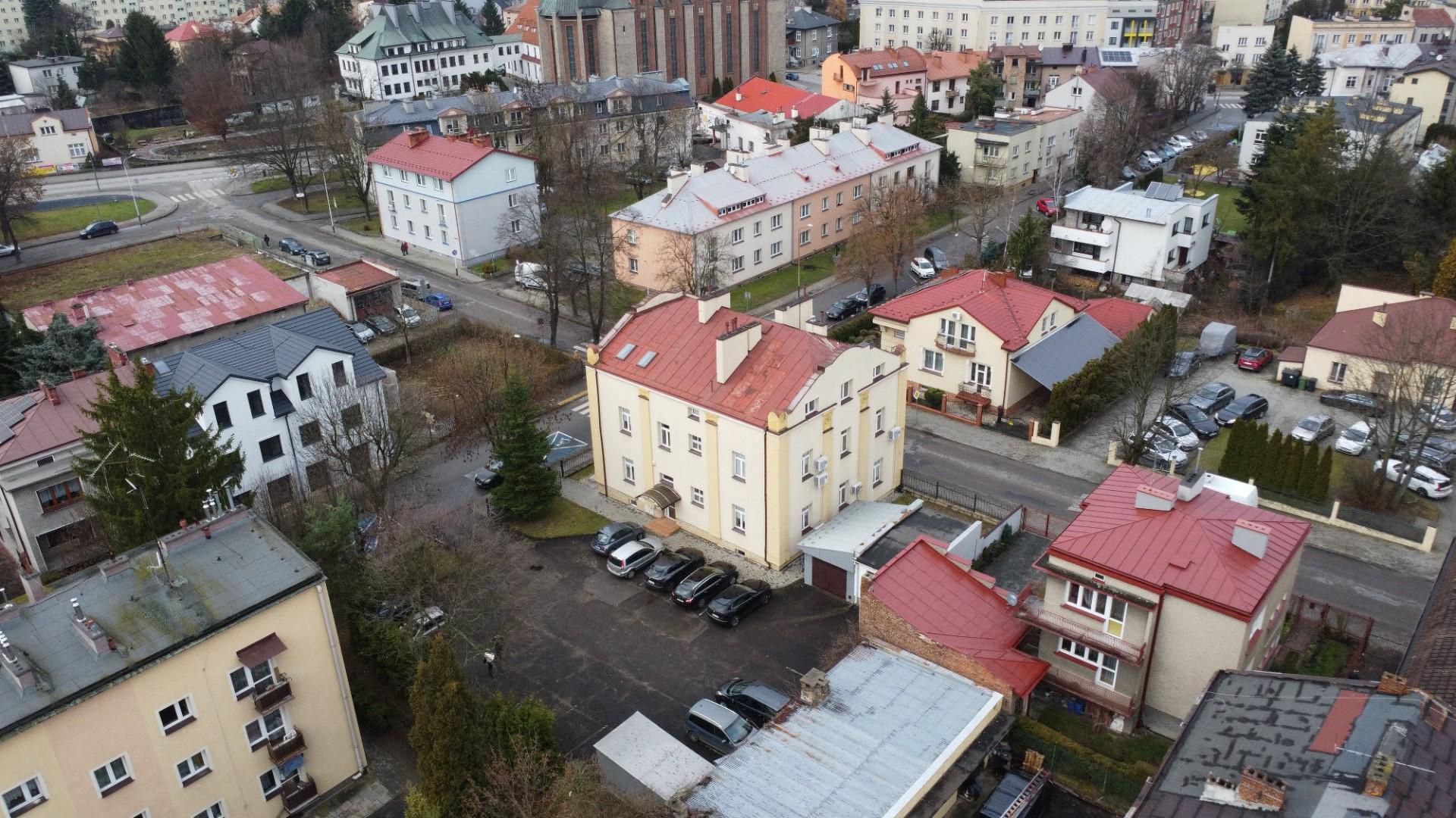 Na sprzedaż atrakcyjna nieruchomość komercyjna w Jaśle