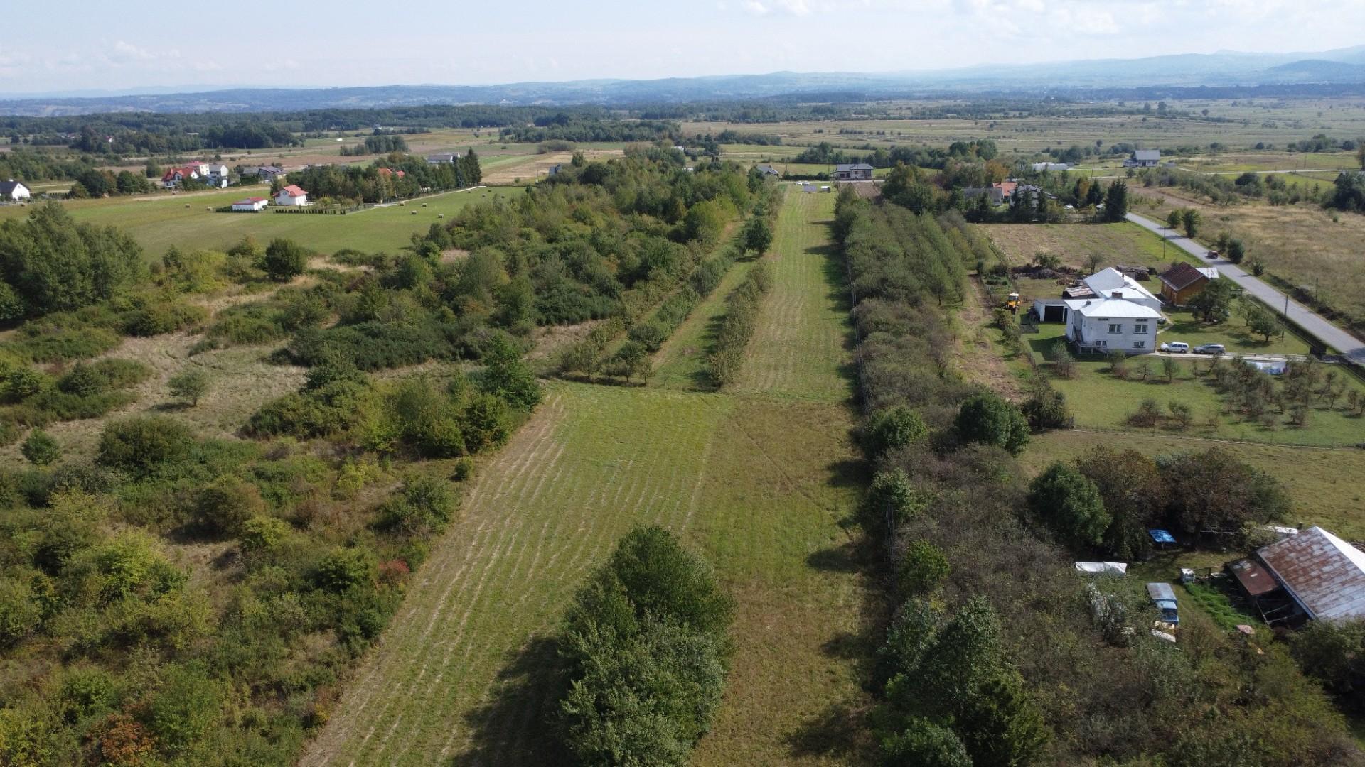 Na sprzedaż działka budowlano-rolna - 64 ary - Cieklin (Józefów)