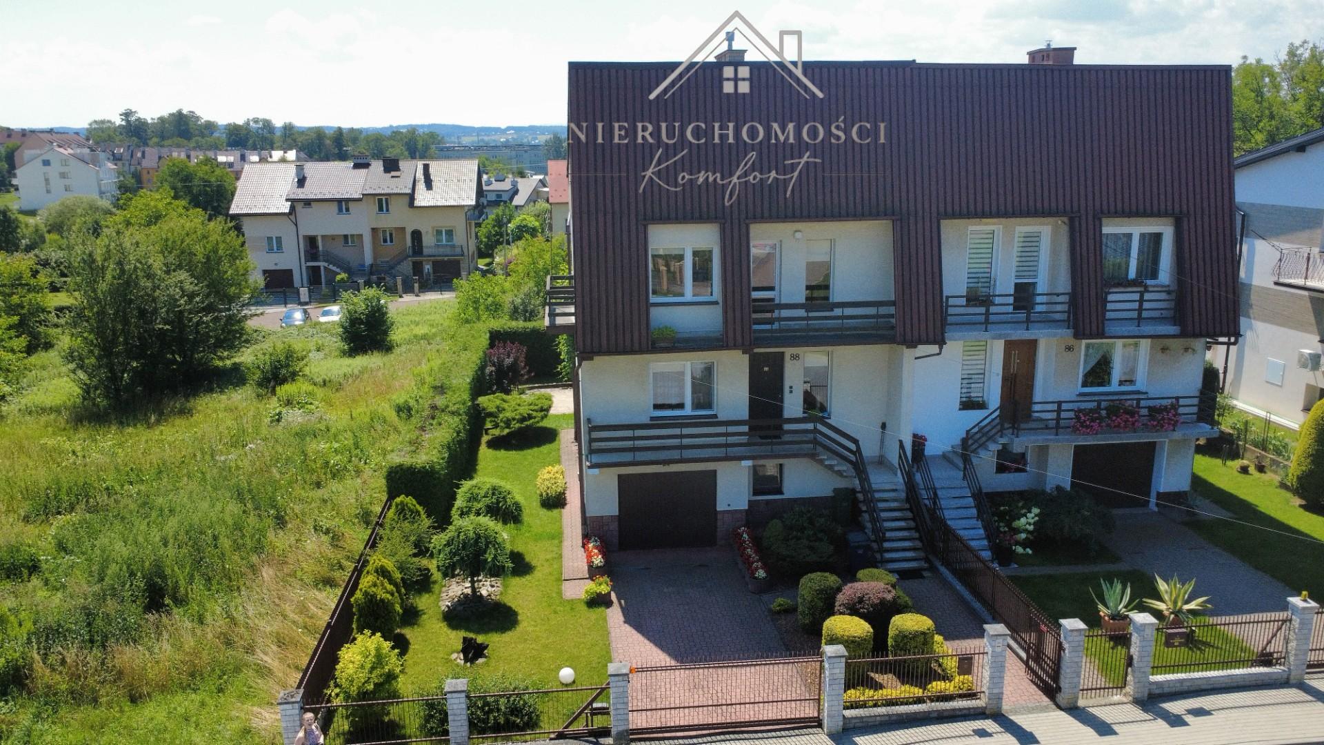 Dom z pięknym ogrodem w prestiżowej, widokowej części Jasła Ulaszowice