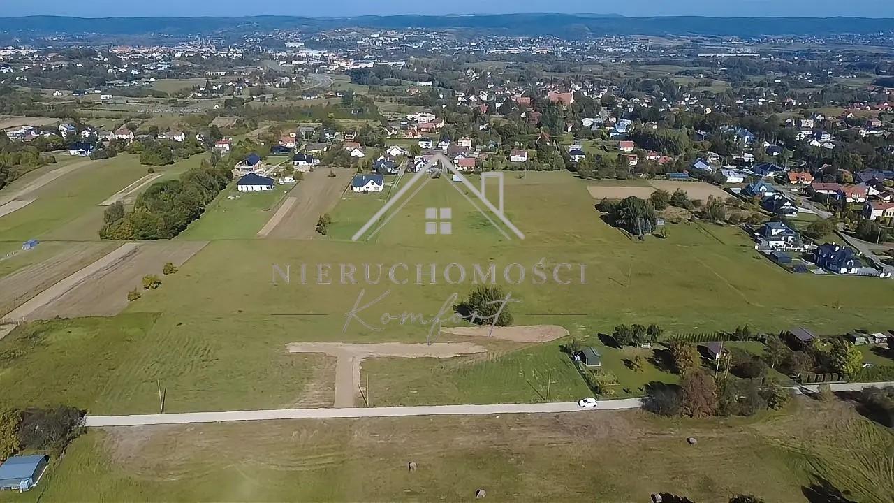 Widokowa działka budowlana w Jaśle
