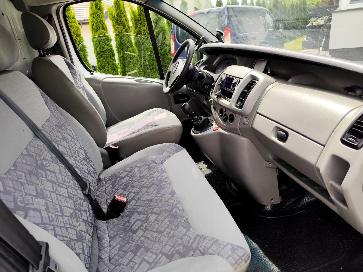 Opel Vivaro 1.9 83KM 2004 Rok