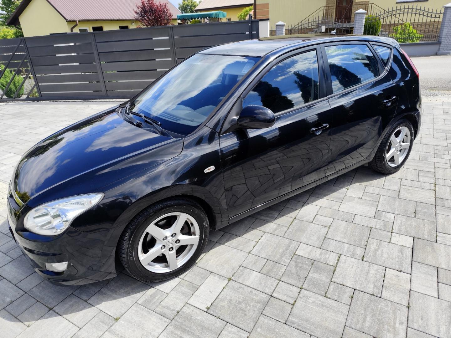 Hyundai i30 1.6 CRDI 2007 Rok