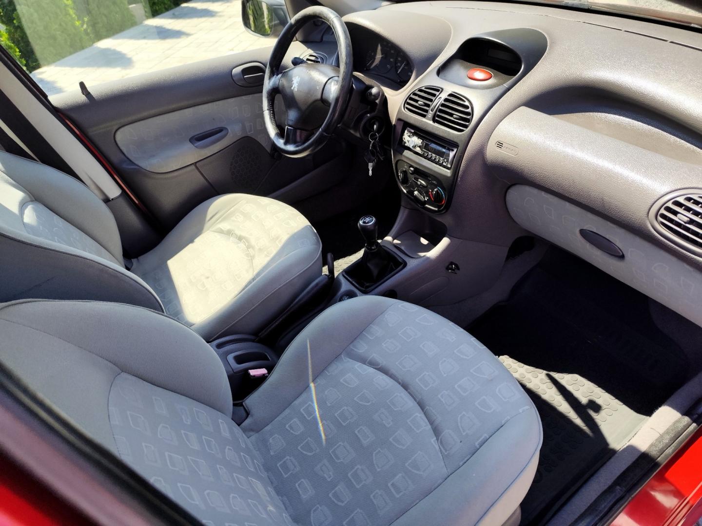 Peugeot 206 1.1 2004Rok