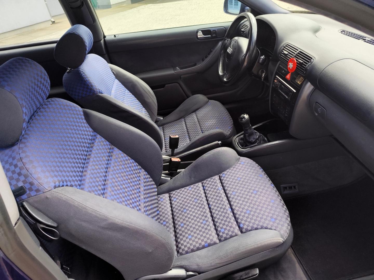 Audi A3 1.6 1999R
