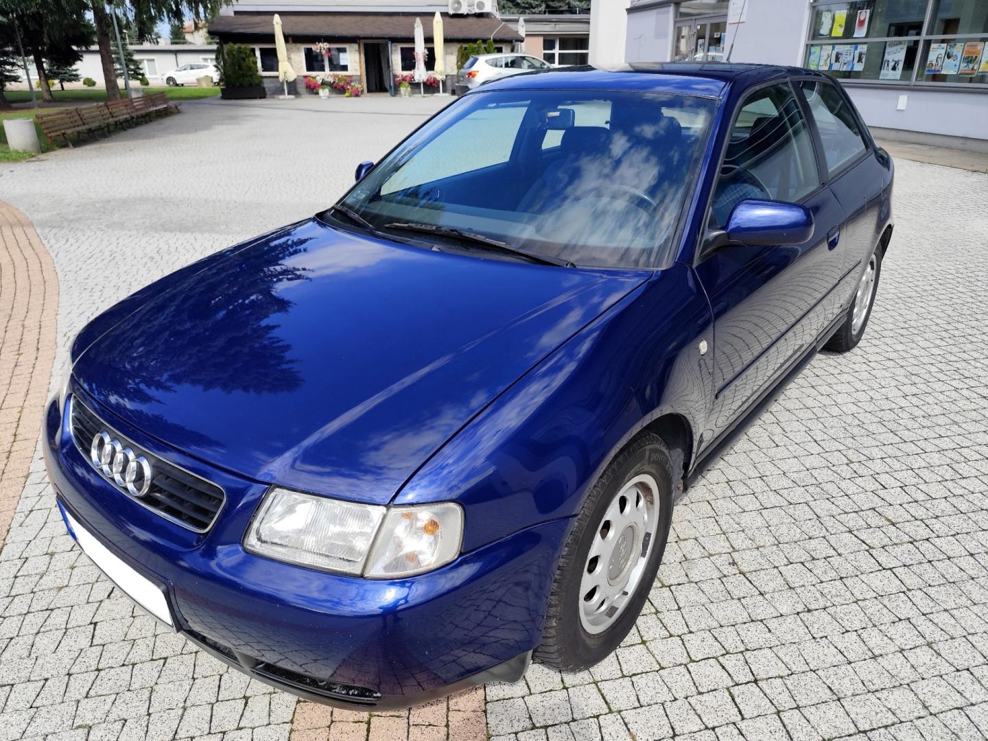 Audi A3 1.6 1999R