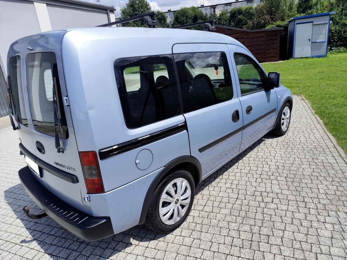 Opel Combo 1.3 CDTI 2005/6 Rok