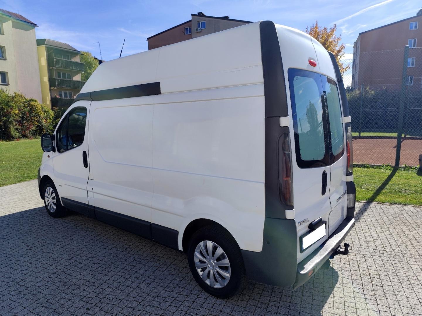 Opel Vivaro 1.9 83KM 2004 Rok