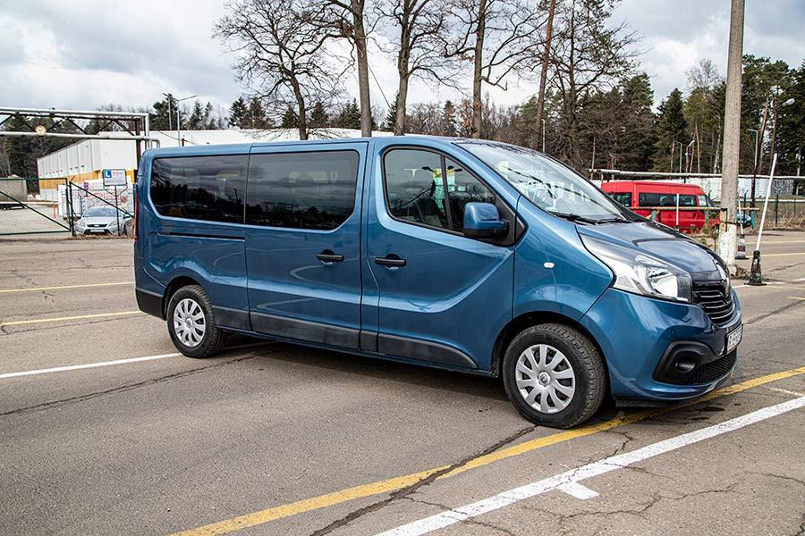 Oferta wynajmu busów 9 osób łącznie z kierowcą