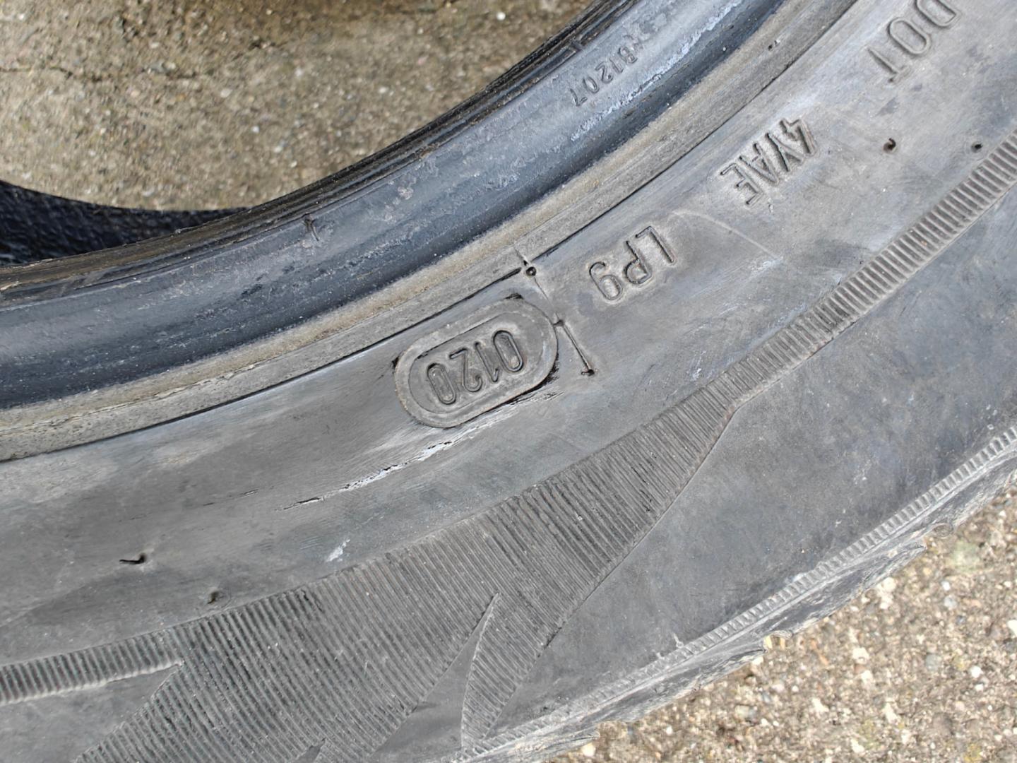 Opony letnie 195/65R15 Austone