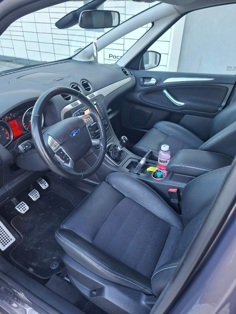 Ford S-Max Champion Edition 2012 rok