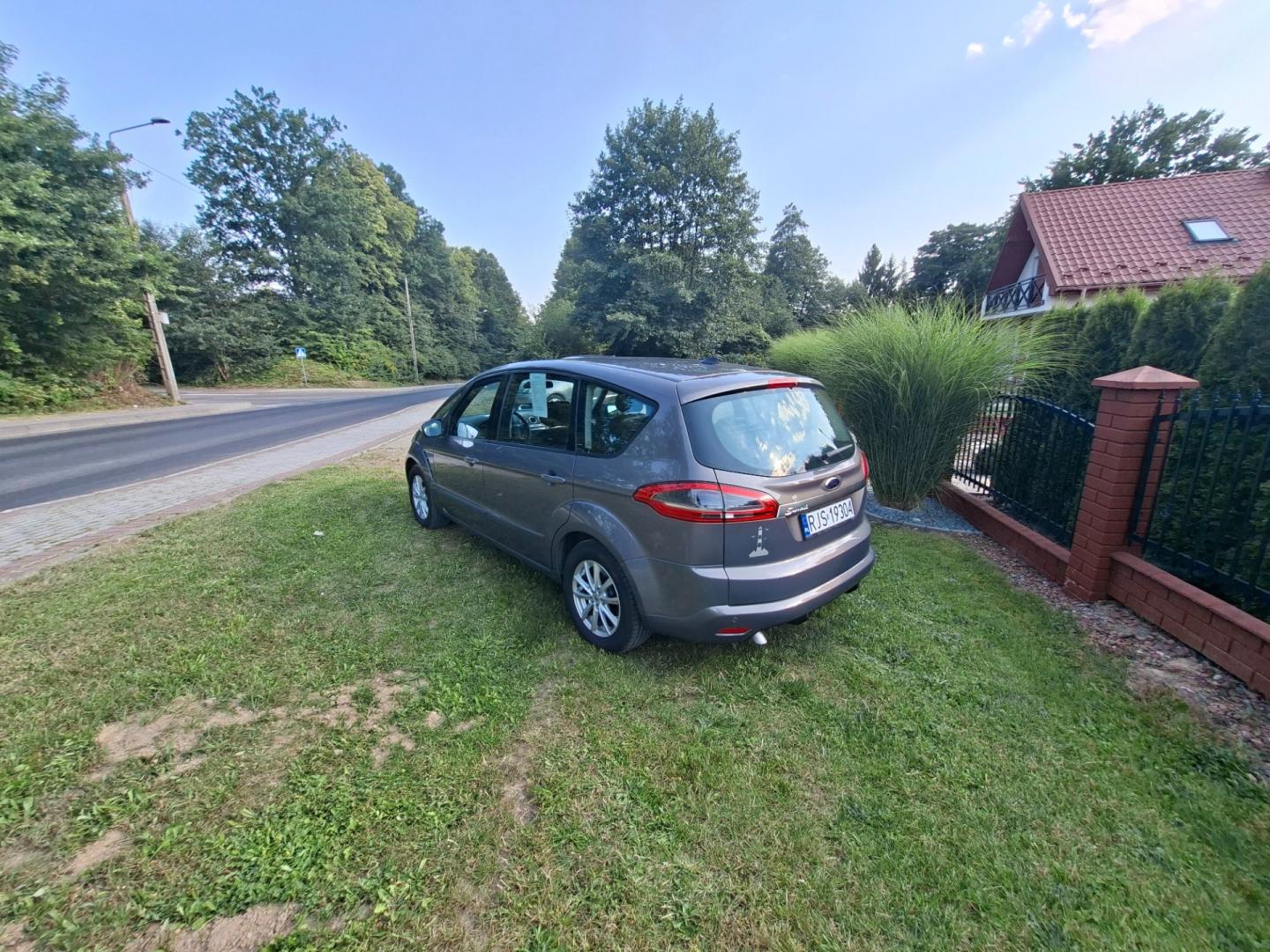 Ford S-Max Champion Edition 2012 rok