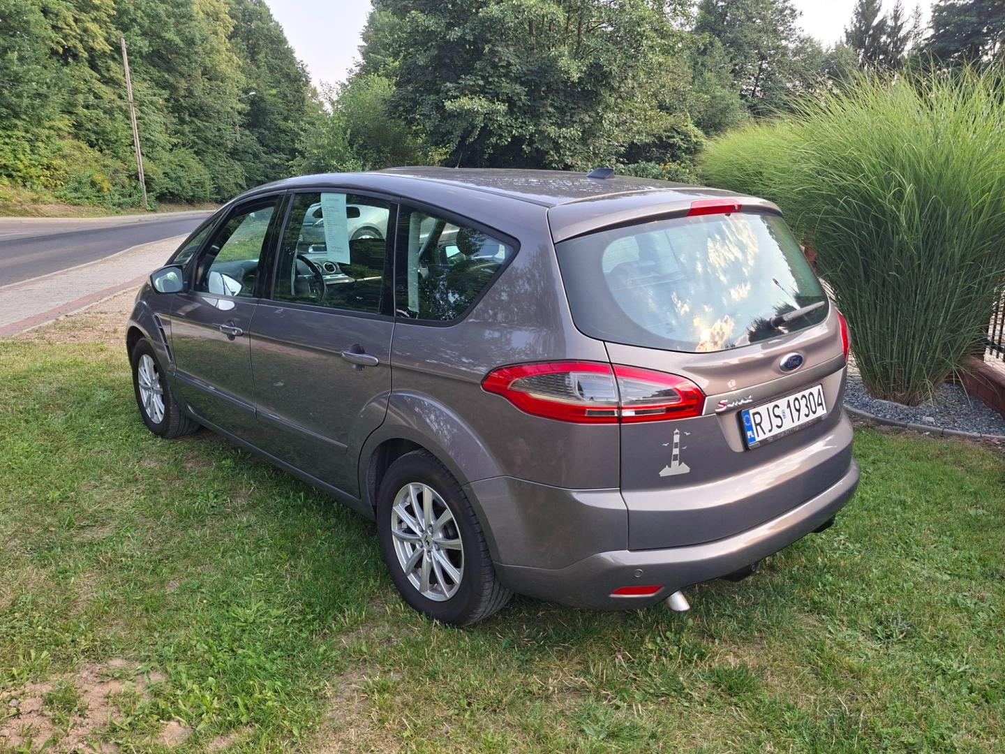 Ford S-Max Champion Edition 2012 rok