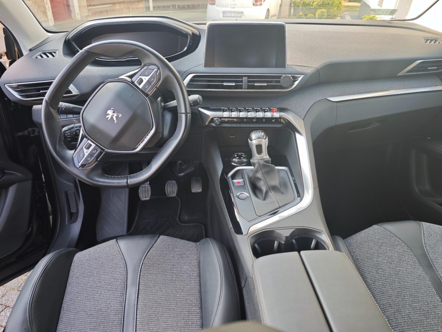 Peugeot 3008 1.5 BlueHDi 130 KM
