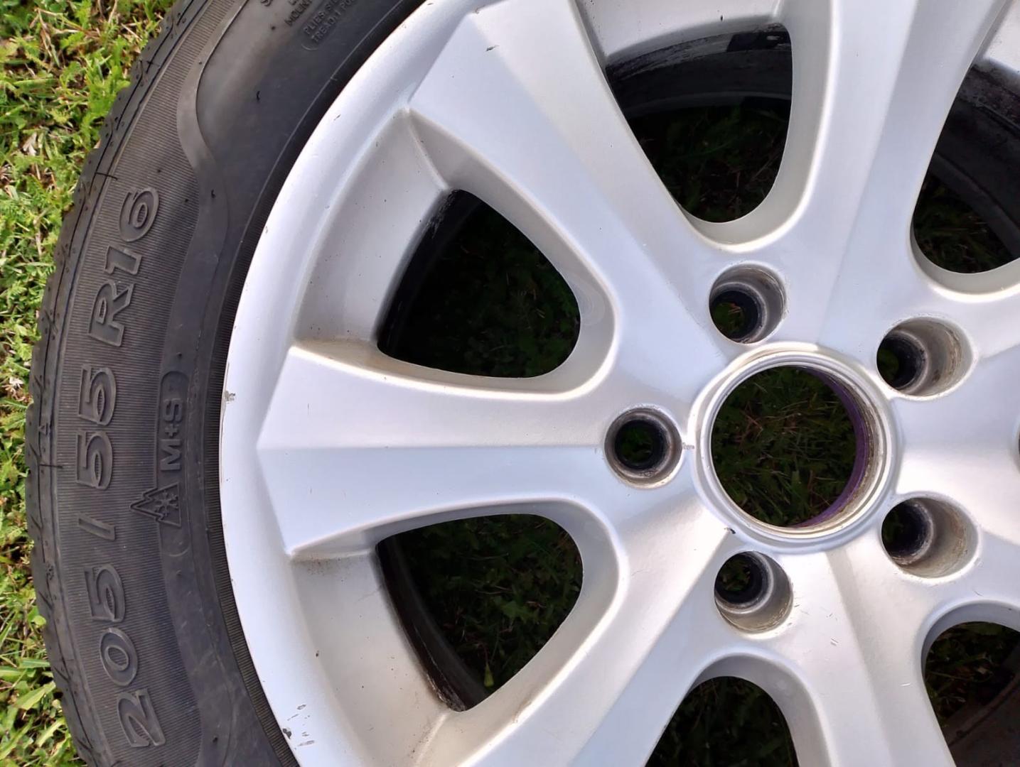 Opony Zimowe 205/55 R 16 z Felgami