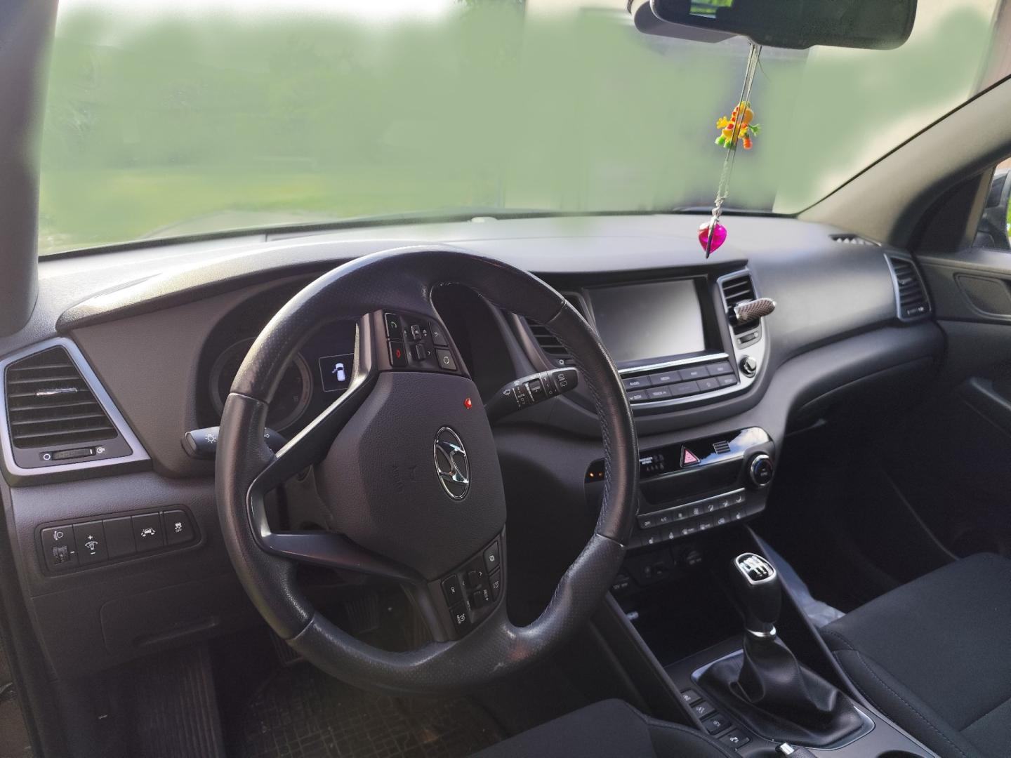 hyundai tucson 1.6 benzyna