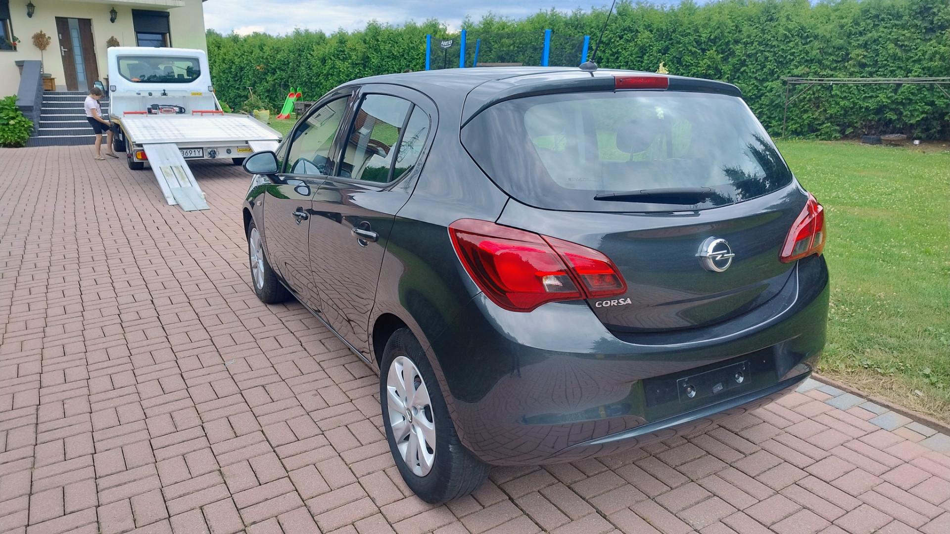 opel corsa E 1,4 benzyna 2018r