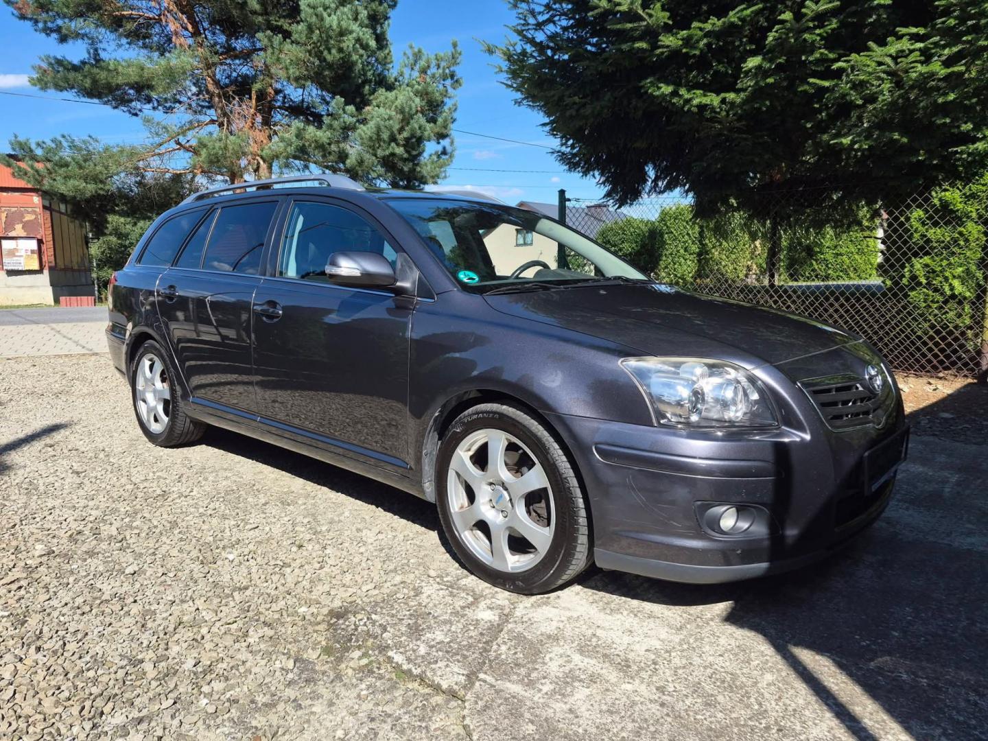 toyota avensis verso niski przebieg:132000km