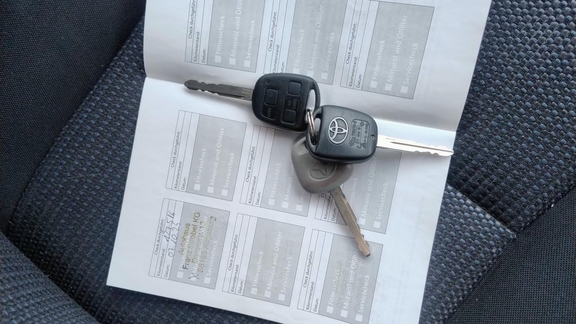 toyota avensis verso niski przebieg:132000km