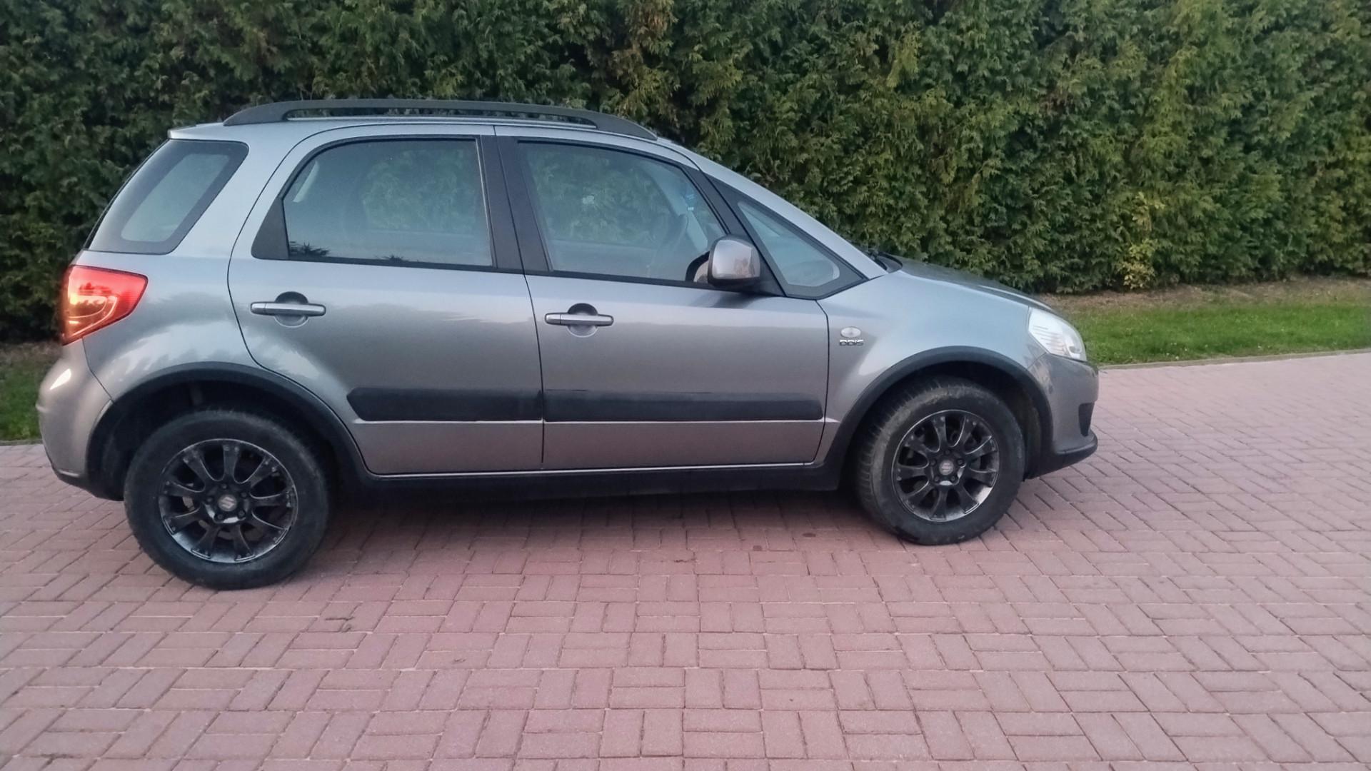 SUZUKI SX4      4 X 4