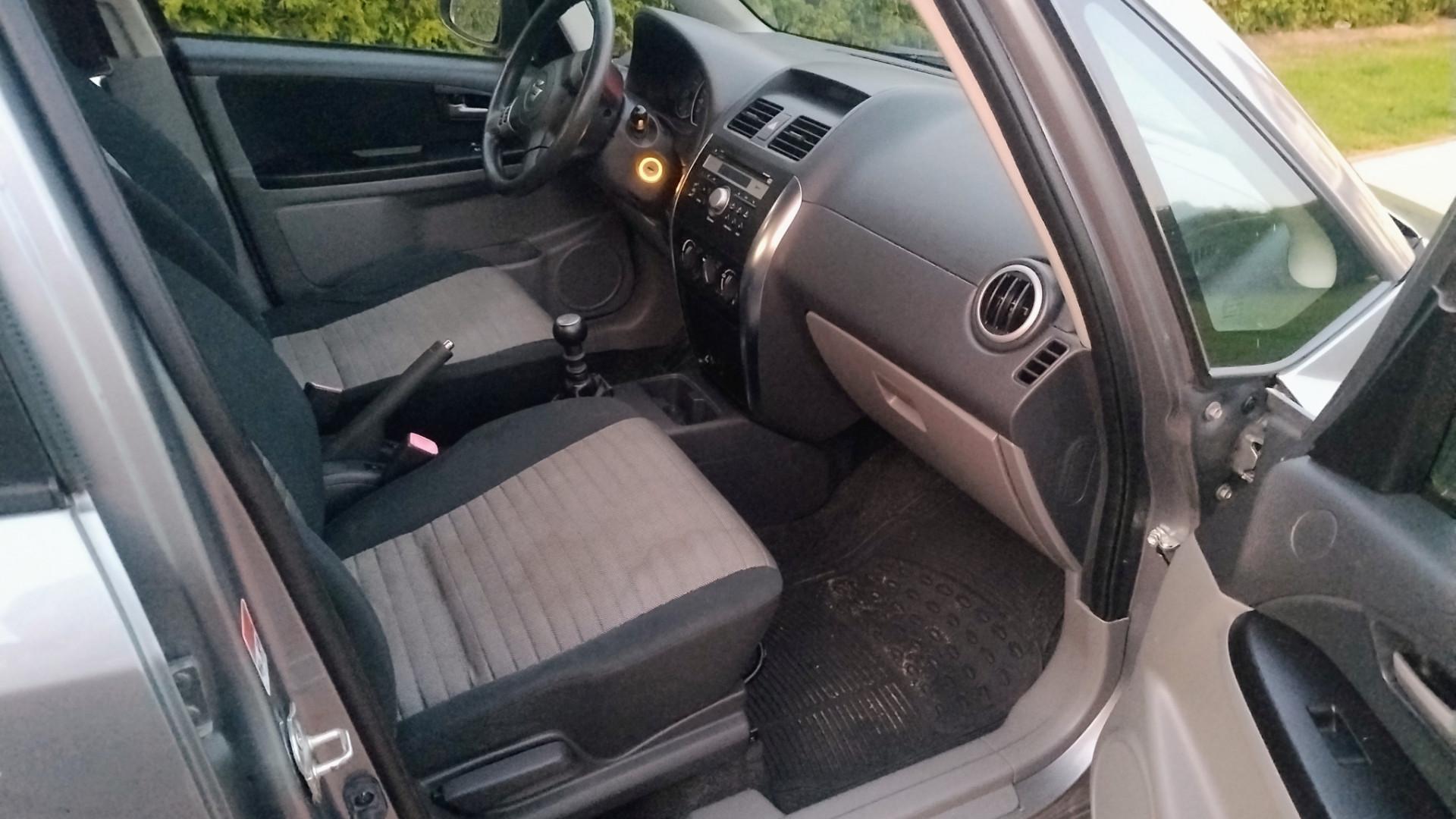 SUZUKI SX4      4 X 4