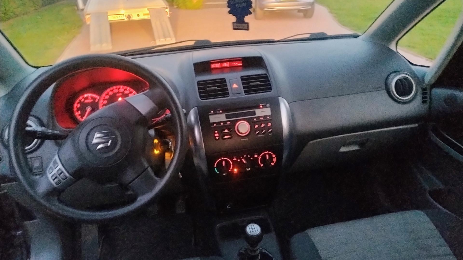 SUZUKI SX4      4 X 4