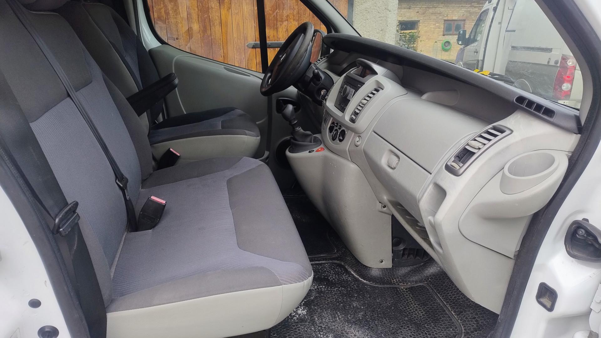 opel vivaro