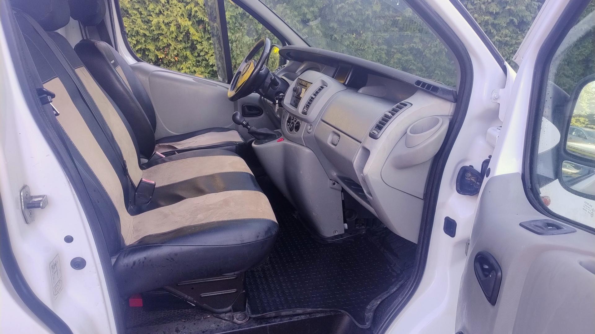 opel vivaro