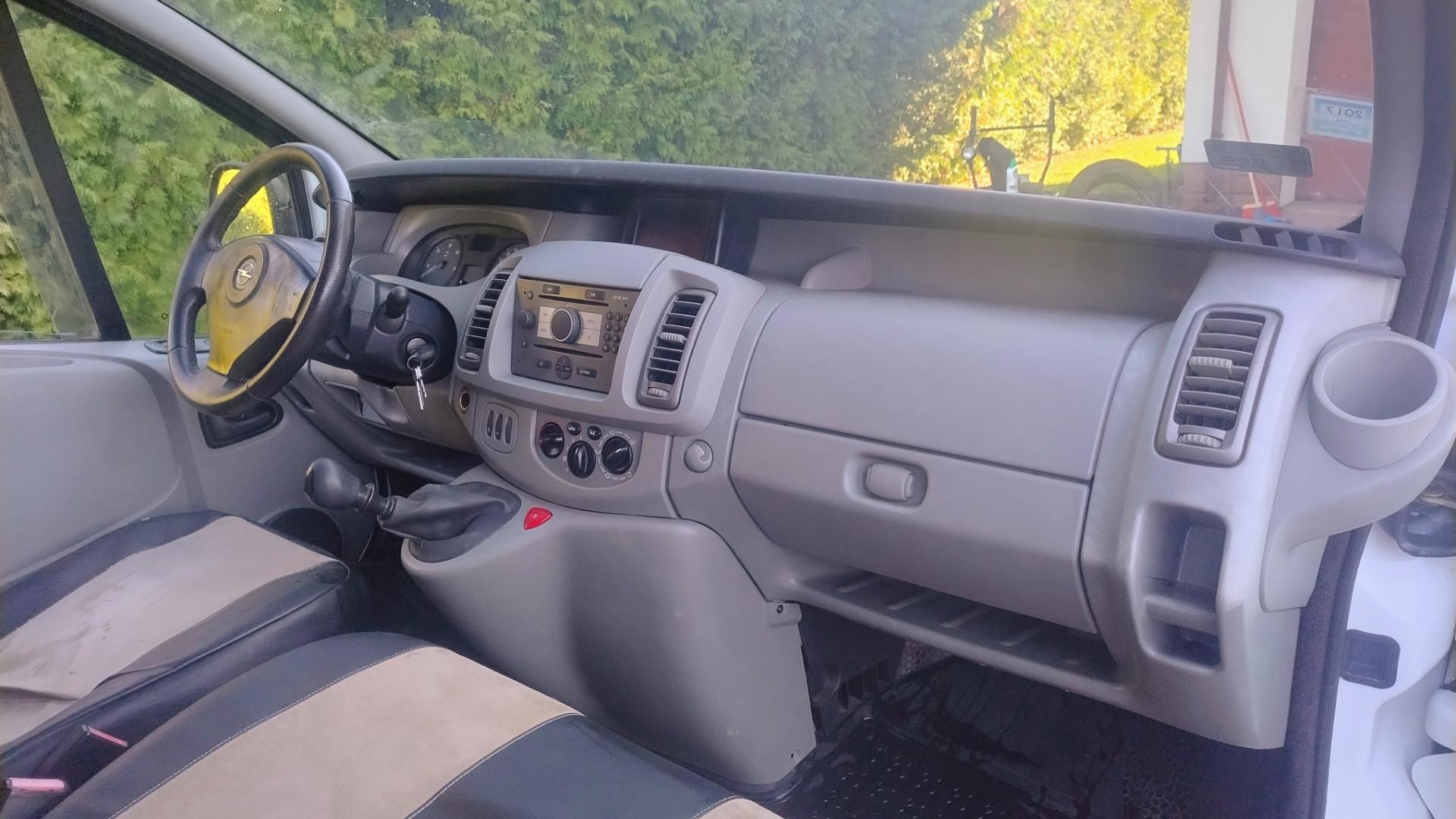 opel vivaro