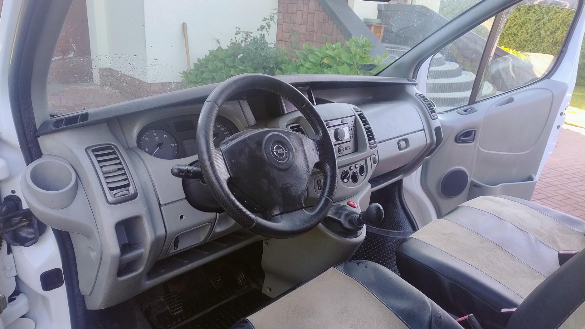opel vivaro