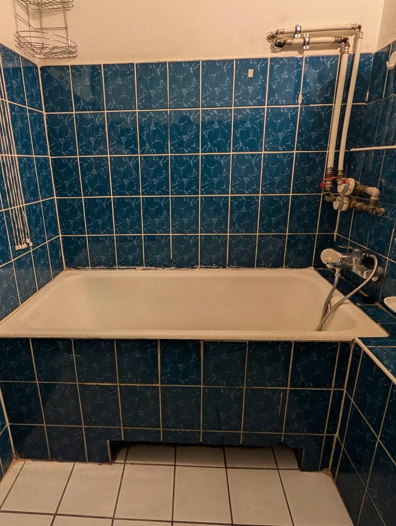 Sprzedam mieszkanie 3 pokoje z balkonem.