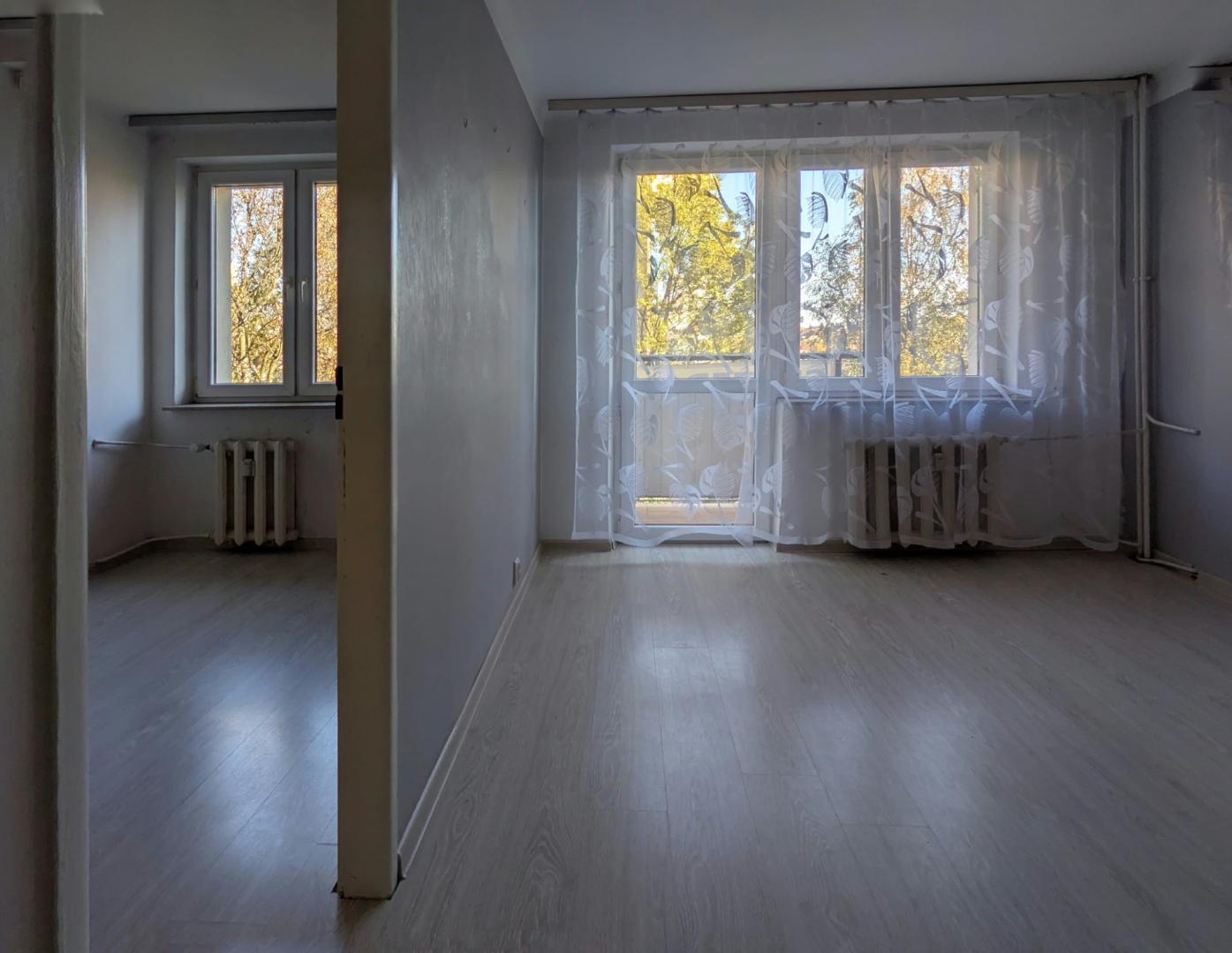 Sprzedam mieszkanie 3 pokoje z balkonem.