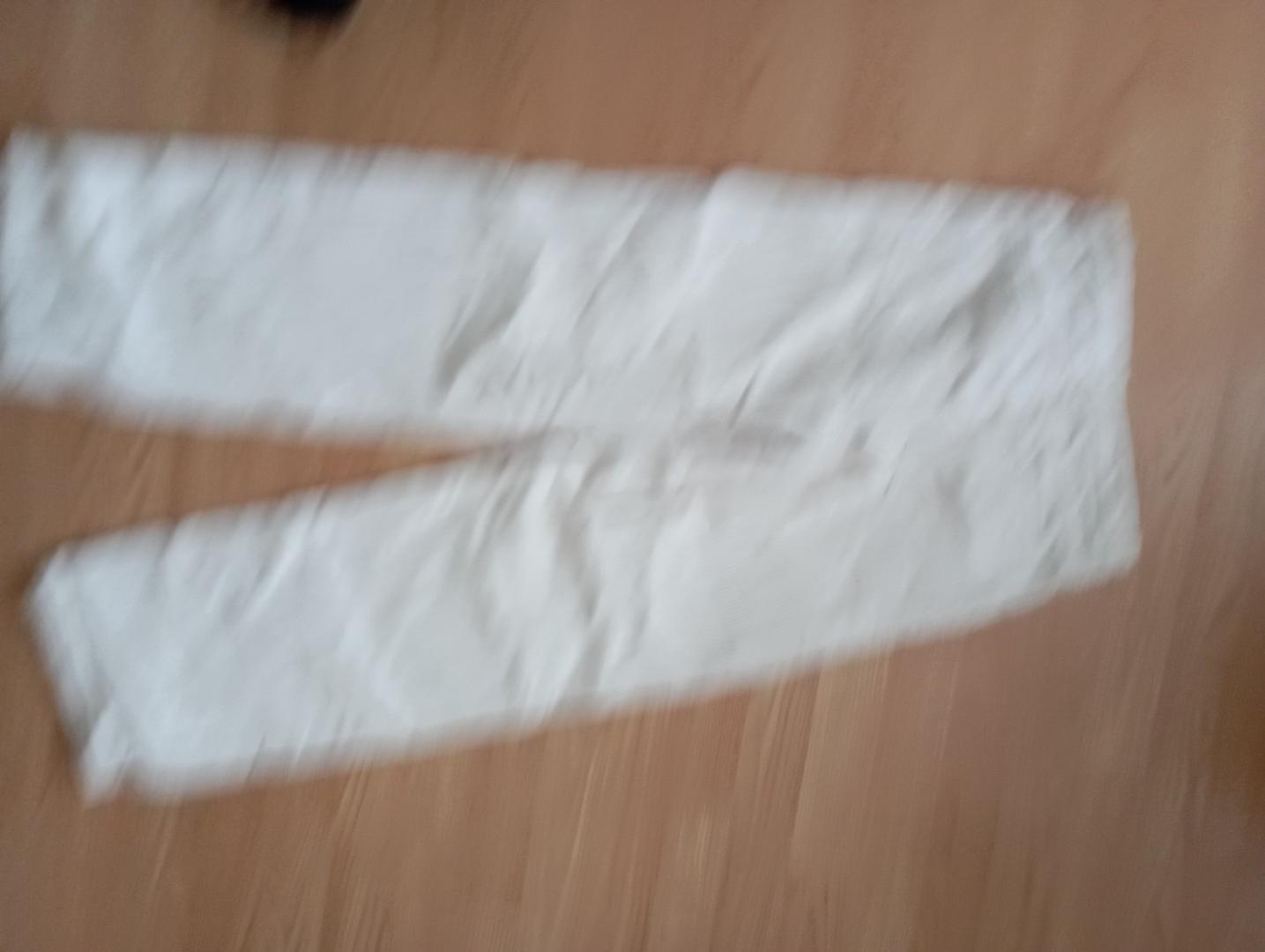 Spodnie sztruksowe Firmy Reserved XS