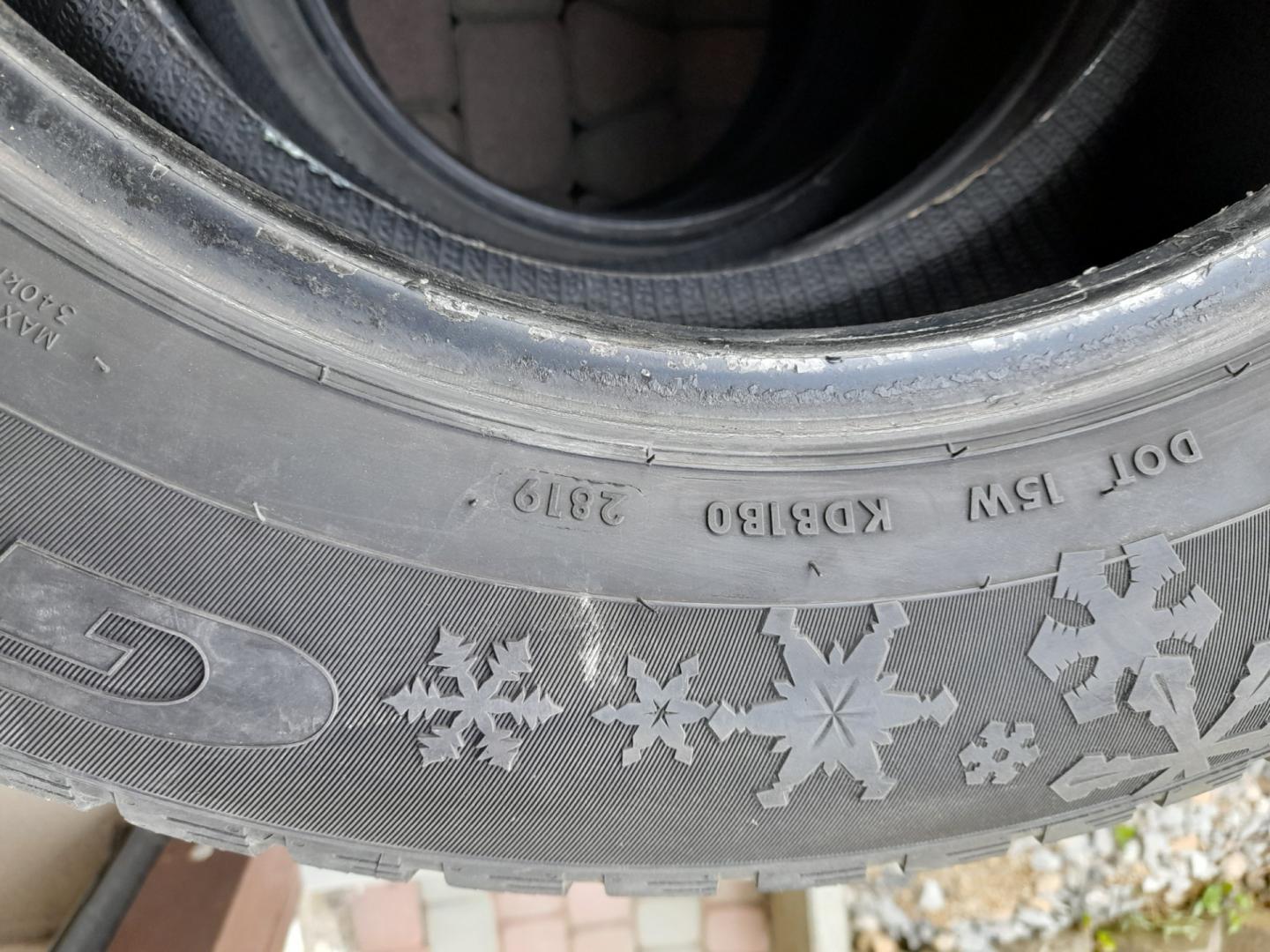 Opony Zimowe 235/65 R17