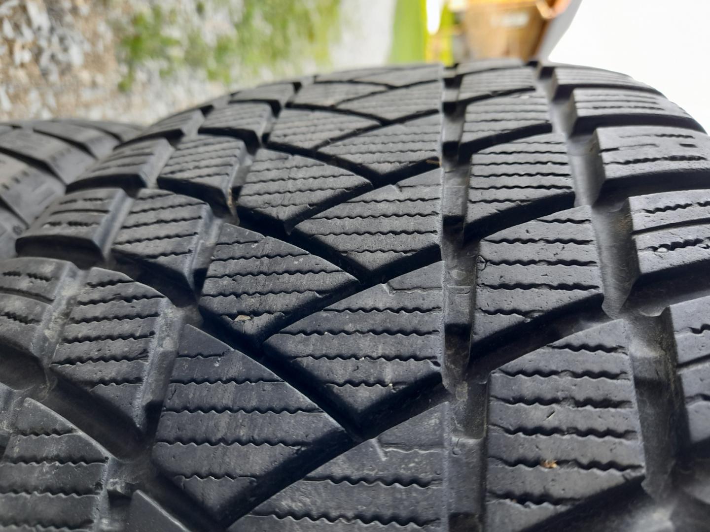 Opony Zimowe 235/65 R17