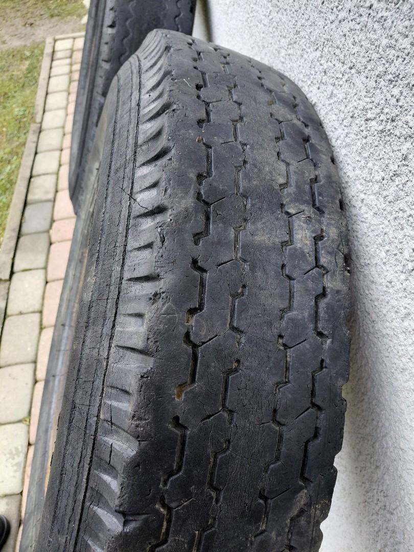 Opona 8.25 r20