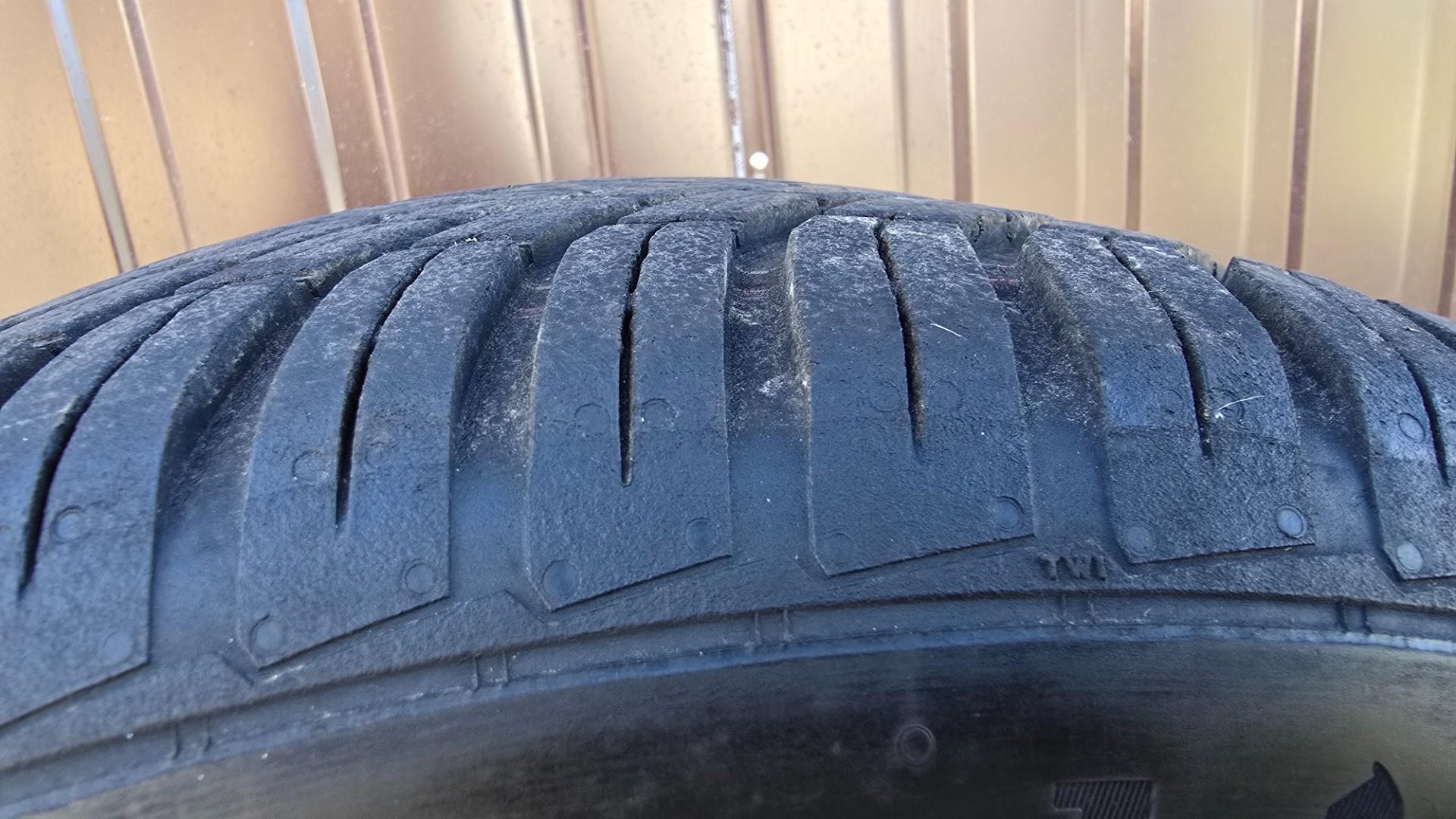 Opony All Season Continental 195/65R15 DOT 21   2 sztuki